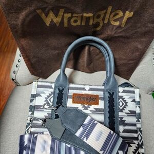 Wrangler bag